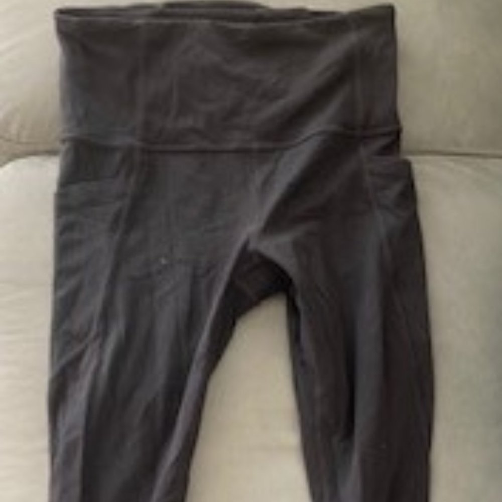 XS Athleta capri leggings